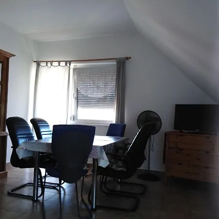 Am By Interhome Балатонмариафюрдё